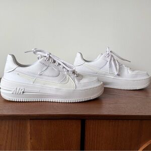 Nike Air Force 1 PLT.AF.ORM
Triple White (Women's)